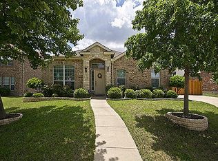 2111 High Point Dr, Sachse, TX 75048