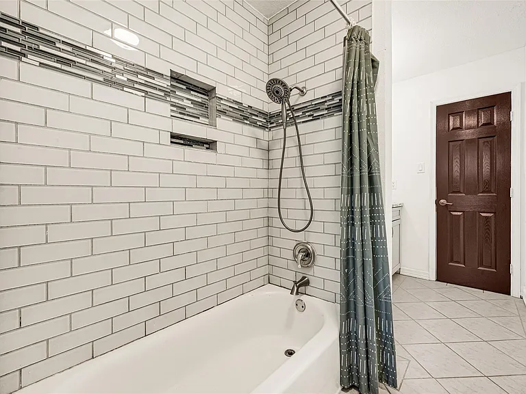 11427 Sagegrove Ln — Photo 17