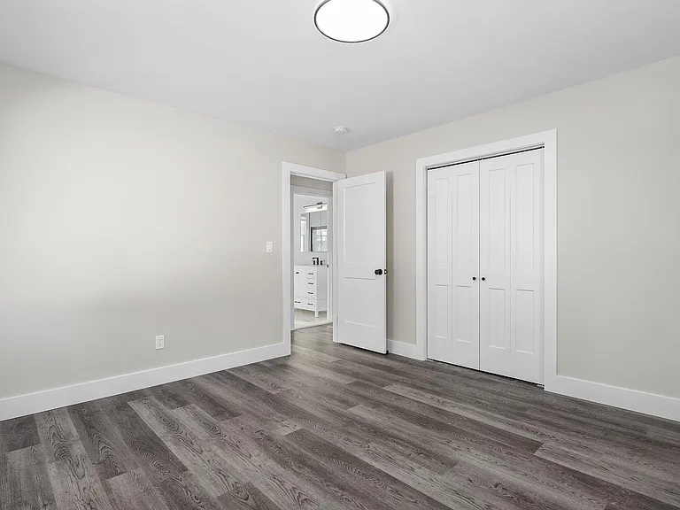 25 Lorraine Ct #1 — Photo 8