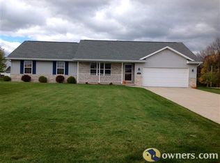 3795 Scotchman Dr, Green Bay, WI 54311