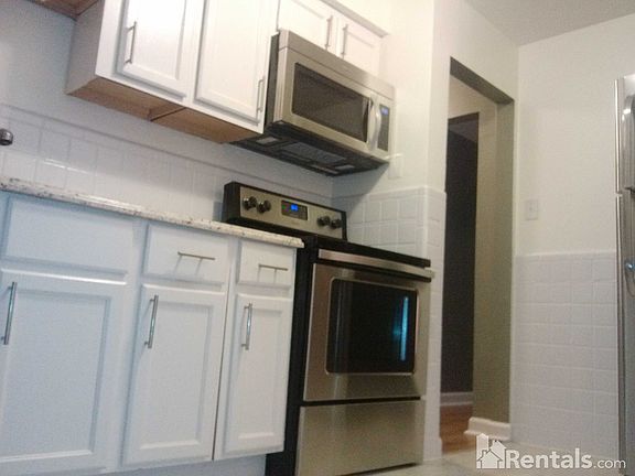 4th image of 1220 Kilgore Dr