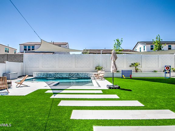 3rd image of 3879 W SERPENTINE Drive