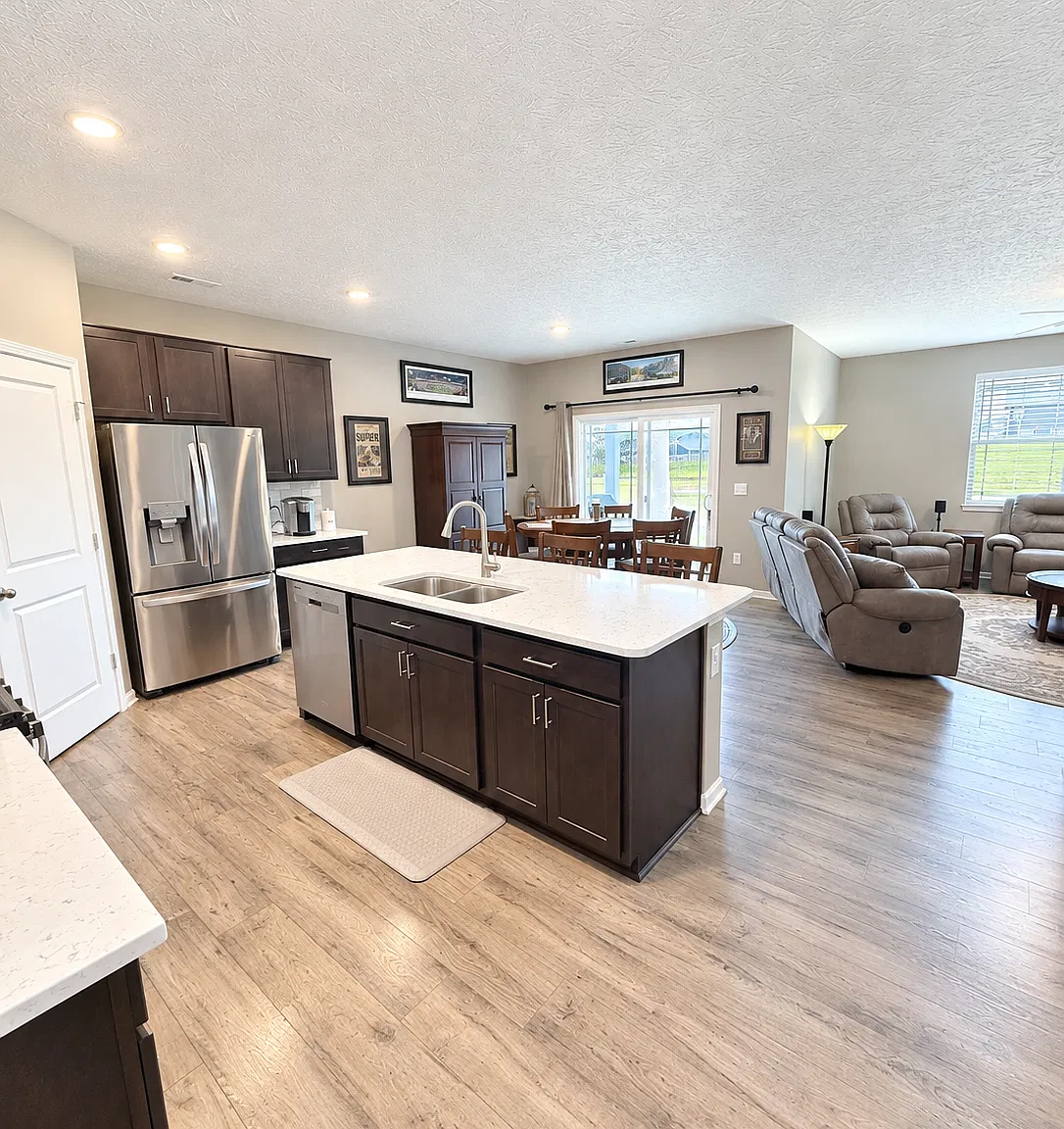 4 bed, 1771 sqft, $2,050 — Photo 2