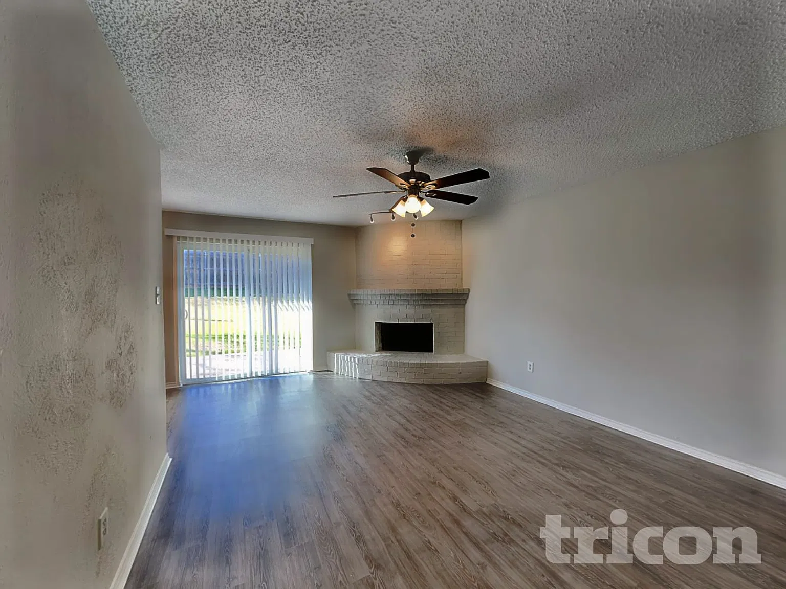 5912 Willow View Drive Arlington TX — Photo 3