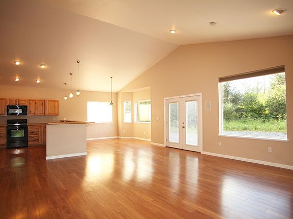 4th image of 32935 Brierwood Ave