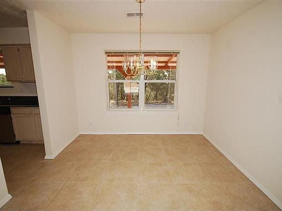 5th image of 7 Brad Ct