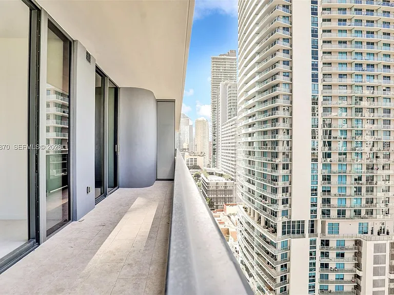 1000 Brickell Plz #1904 — Photo 14