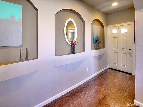 5th image of 2407 189th Street Ct E