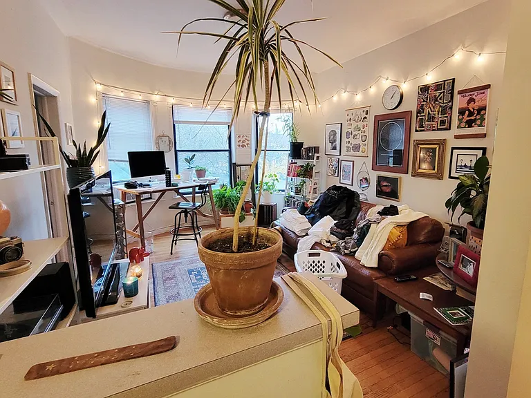915 W Waveland Ave #2 — Photo 5