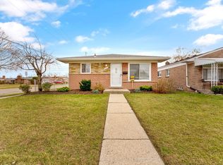 8350 Gerald Ave, Warren, MI 48093