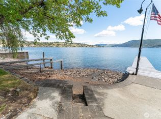 11194 S Lakeshore Rd, Chelan, WA 98816