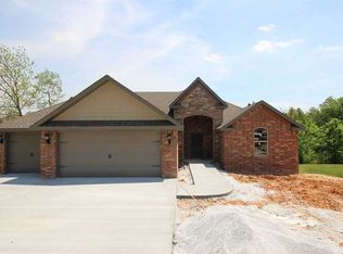 42 Dillow, Bella Vista, AR 72714