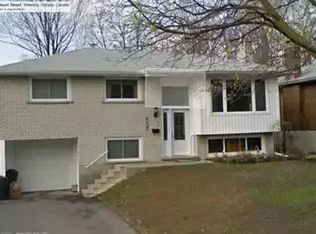 459 Hazel St #1A, Waterloo, ON N2L3P7