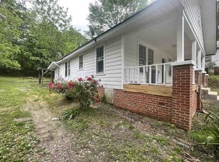 1737 9th Ave, Haleyville, AL 35565