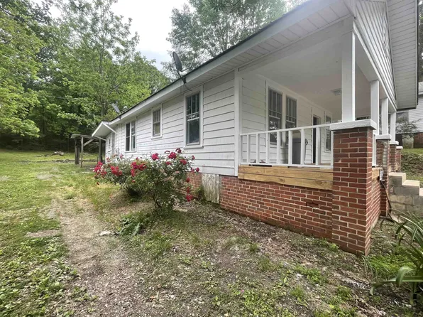 1737 9th Ave, Haleyville, AL 35565