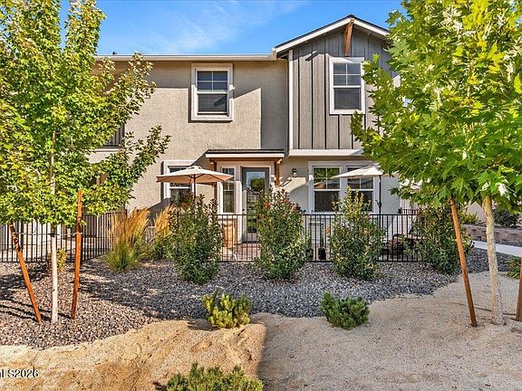 3rd image of 305 Cattail Cir