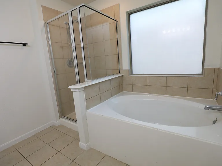 13522 Palmer Springs Dr — Photo 2