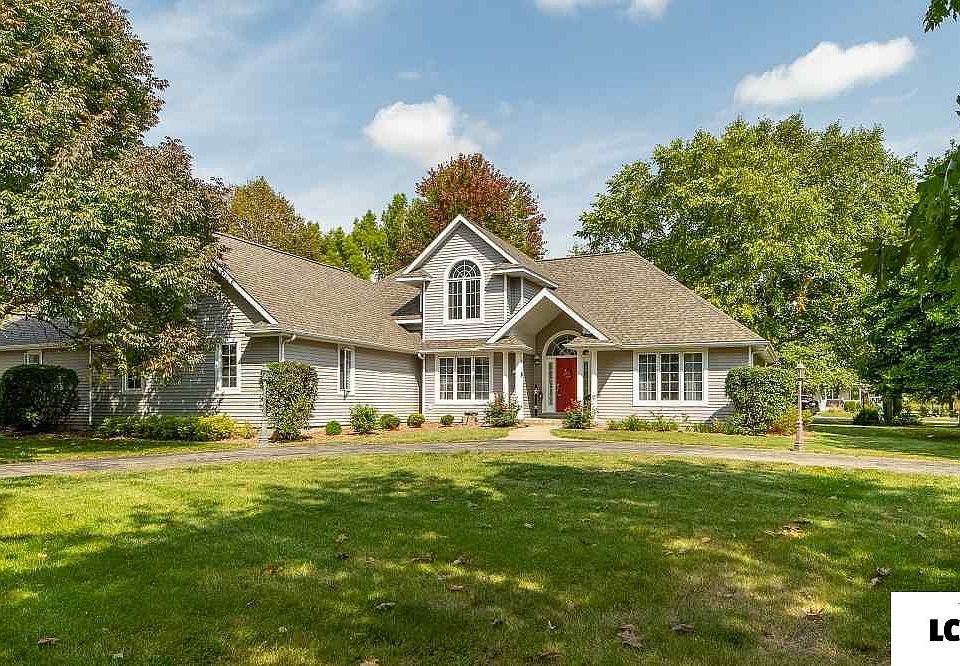 1st image of 17592 Woodland Lakes Dr