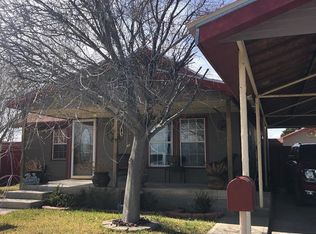 610 S Virginia St, Crane, TX 79731