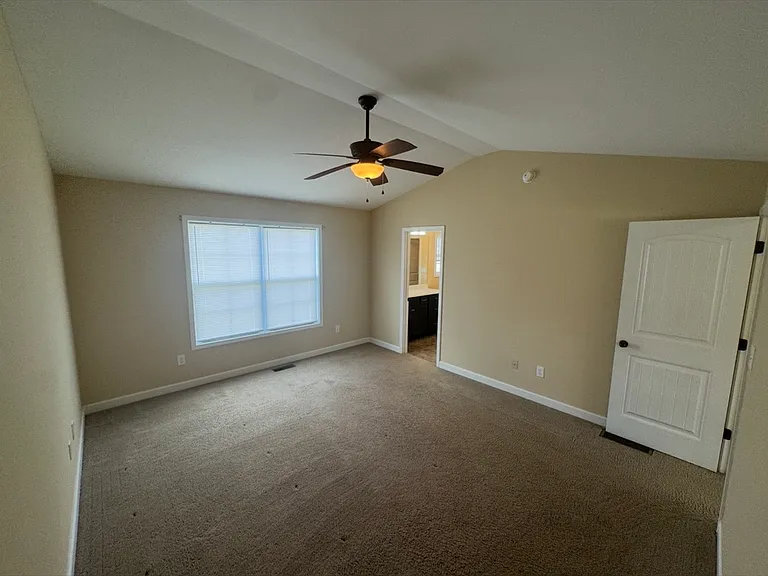 111 Castanet Ct — Photo 39