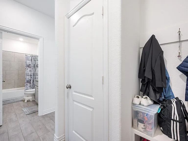 31243 Conover Dr — Photo 13