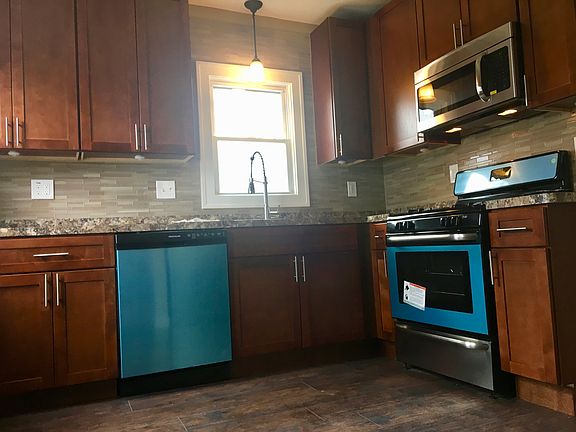 2nd image of 20391 S Lake Shore Blvd