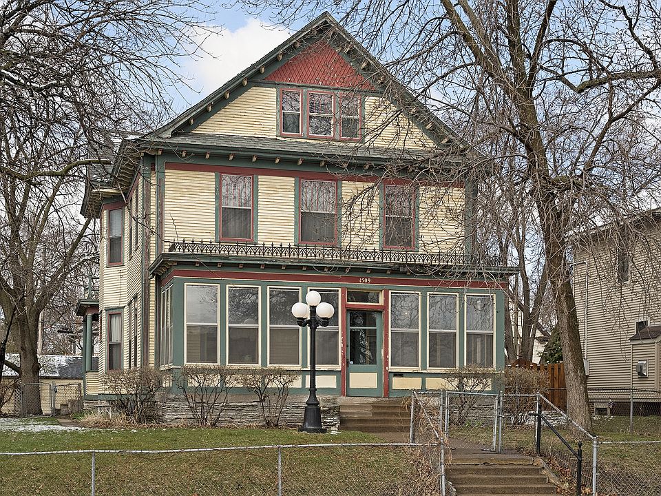 1st image of 1509 Bryant Ave N