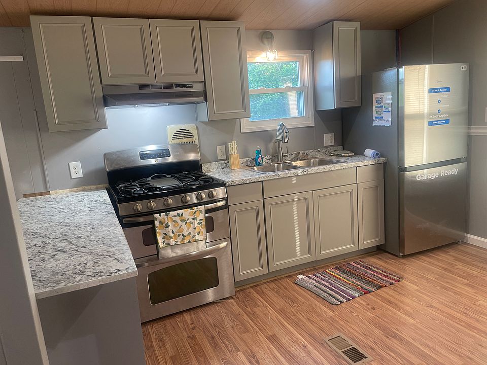 1st image of 66 Lincoln Ave