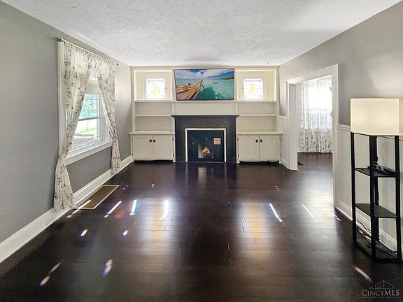 4th image of 3613 Woodbine Ave