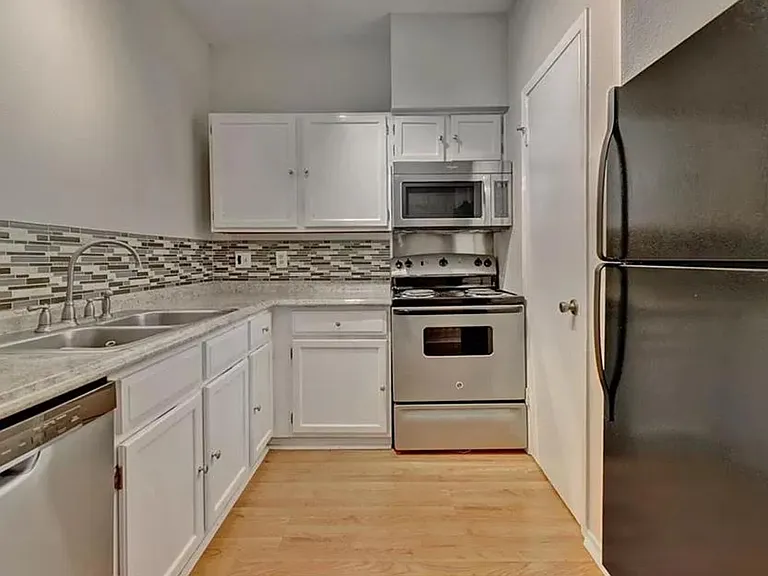 2801 Rio Grande St #106 — Photo 7