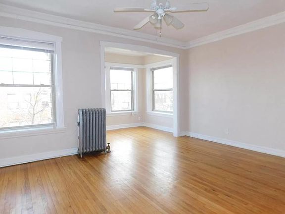 2nd image of 548 Elmwood Ave #556-3