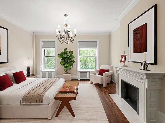 5th image of 120 W 87th St #Townhouse