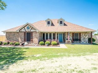 1761 N Pratt Rd, Red Oak, TX 75154