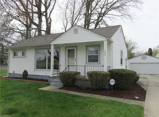 6880 Franke Rd, Middleburg Heights, OH 44130