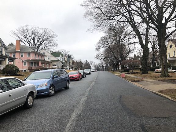 4th image of 305 Riverview Ave