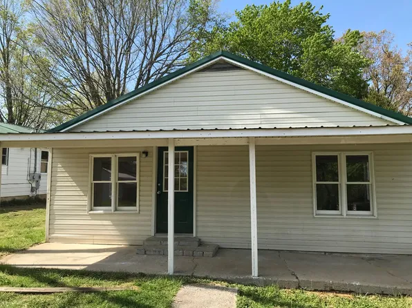 401 Smith St, Radcliff, KY 40160