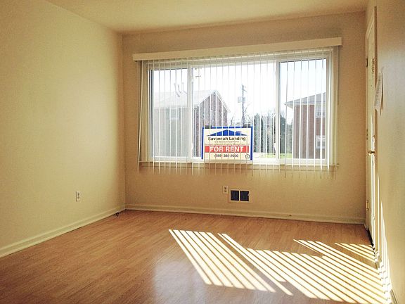4th image of 1843 Dalton Ct APT 8