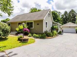 1271 State Rd, Webster, NY 14580