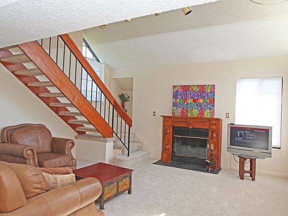 4th image of 6010 Curtier Dr Unit E