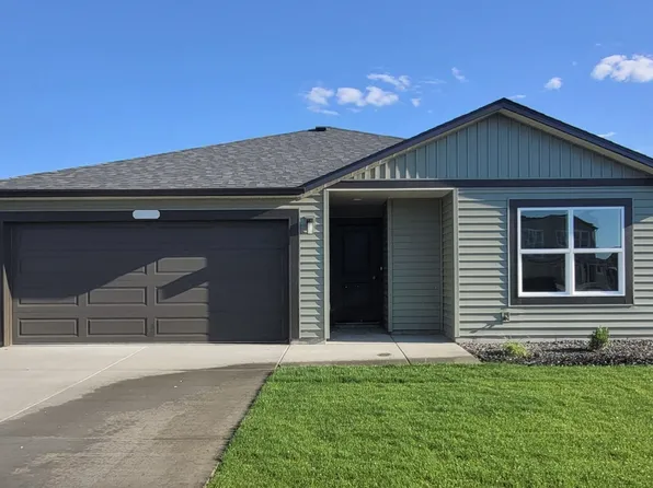 718 E L St, Deer Park, WA 99006