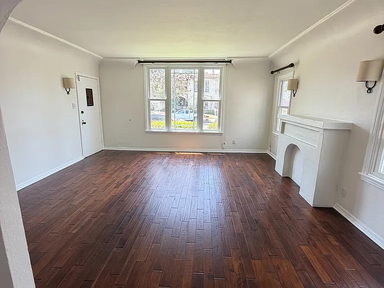 8347 W 4th St #1 — Photo 9