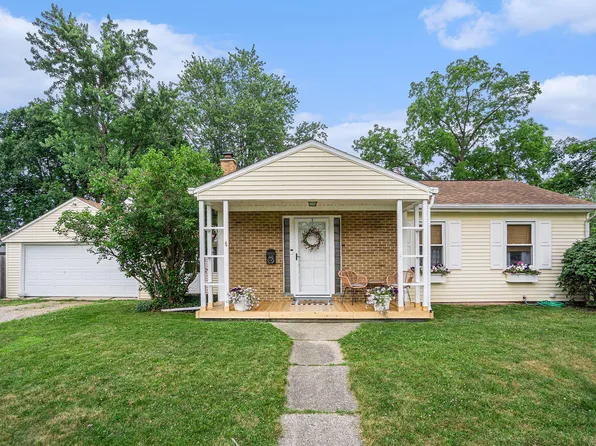 1805 Cambridge Dr, Kalamazoo, MI 49001