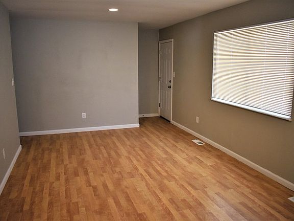 3rd image of 11951 Rosevalley Ln