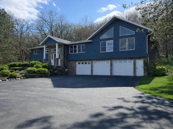 W4957 Wolf Ridge COURT, La Crosse, WI 54601