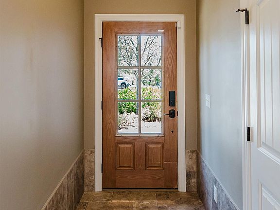 4th image of 3076 Eagle Ridge Ln