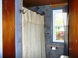 5th image of 443 Winthrop Dr