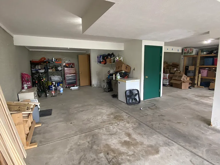 4045 Ballard Cir — Photo 17