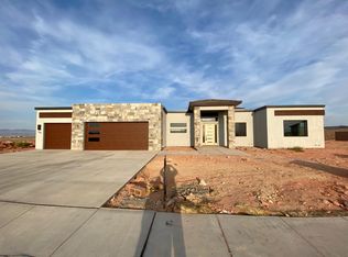 102 S Rocky Point Cir, Washington, UT 84780
