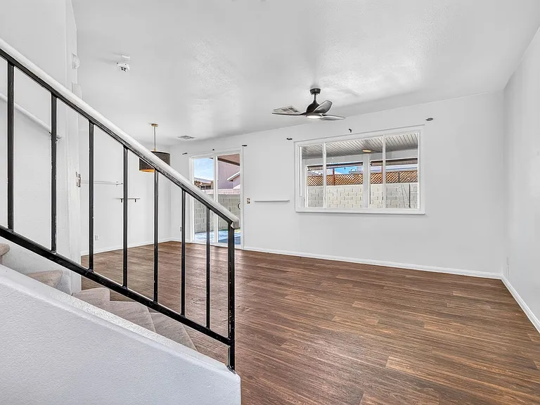 1303 Pecan Tree Ct — Photo 5