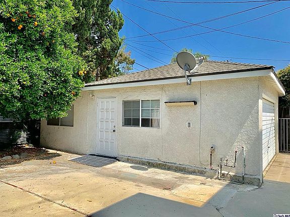 4th image of 324 N Beachwood Dr #1